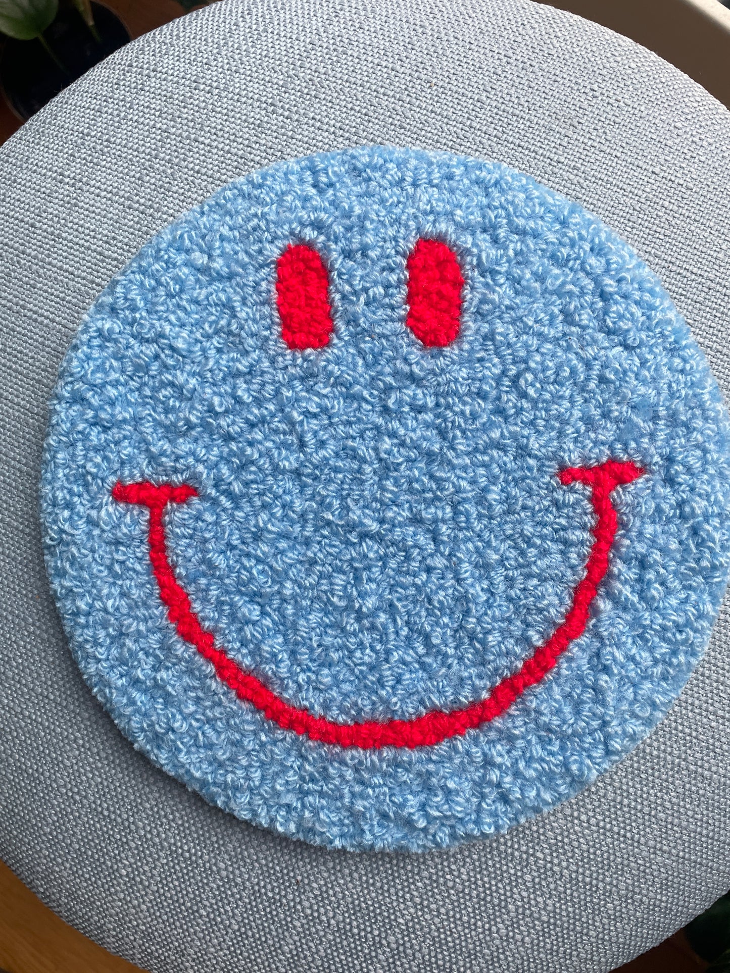 Smiley Vægtæppe (Rød/Lyseblå)