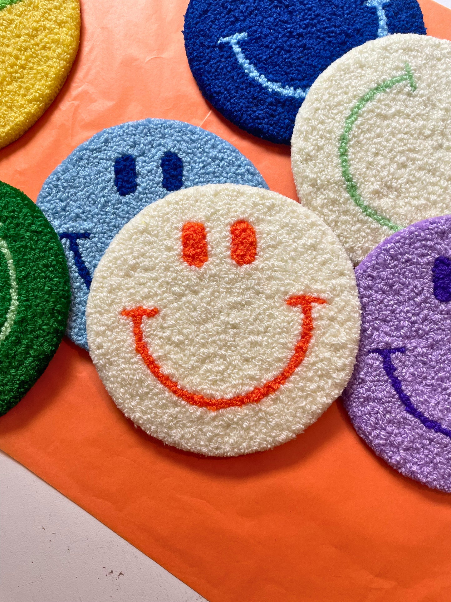 Smiley Vægtæppe (Hvid/Orange)